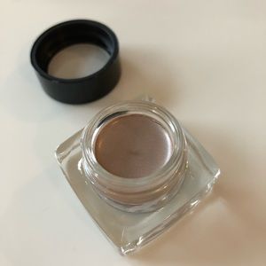 [NEW] Bobbi Brown Sand Dollar Cream Shadow